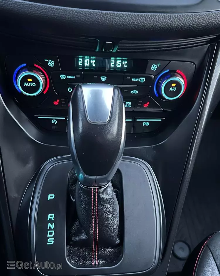 FORD Kuga 2.0 TDCi 4x4 ST-Line