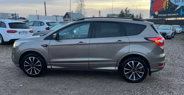FORD Kuga 2.0 TDCi 4x4 ST-Line
