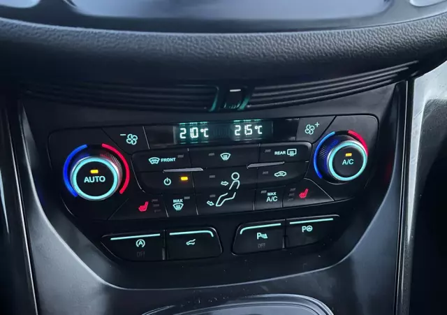 FORD Kuga 2.0 TDCi 4x4 ST-Line