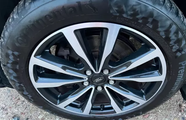 FORD Kuga 2.0 TDCi 4x4 ST-Line