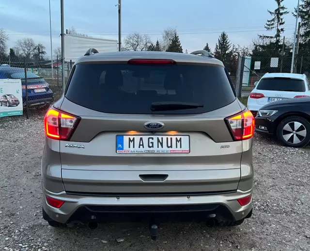 FORD Kuga 2.0 TDCi 4x4 ST-Line