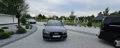 AUDI S6 