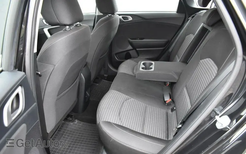 KIA Ceed 1.5 T-GDI M DCT