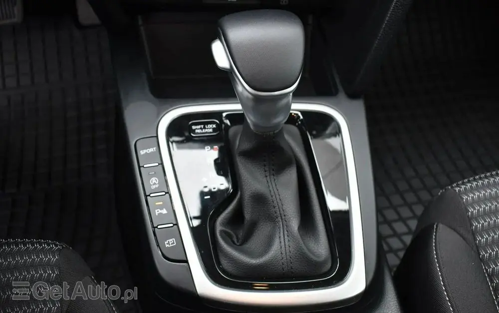 KIA Ceed 1.5 T-GDI M DCT