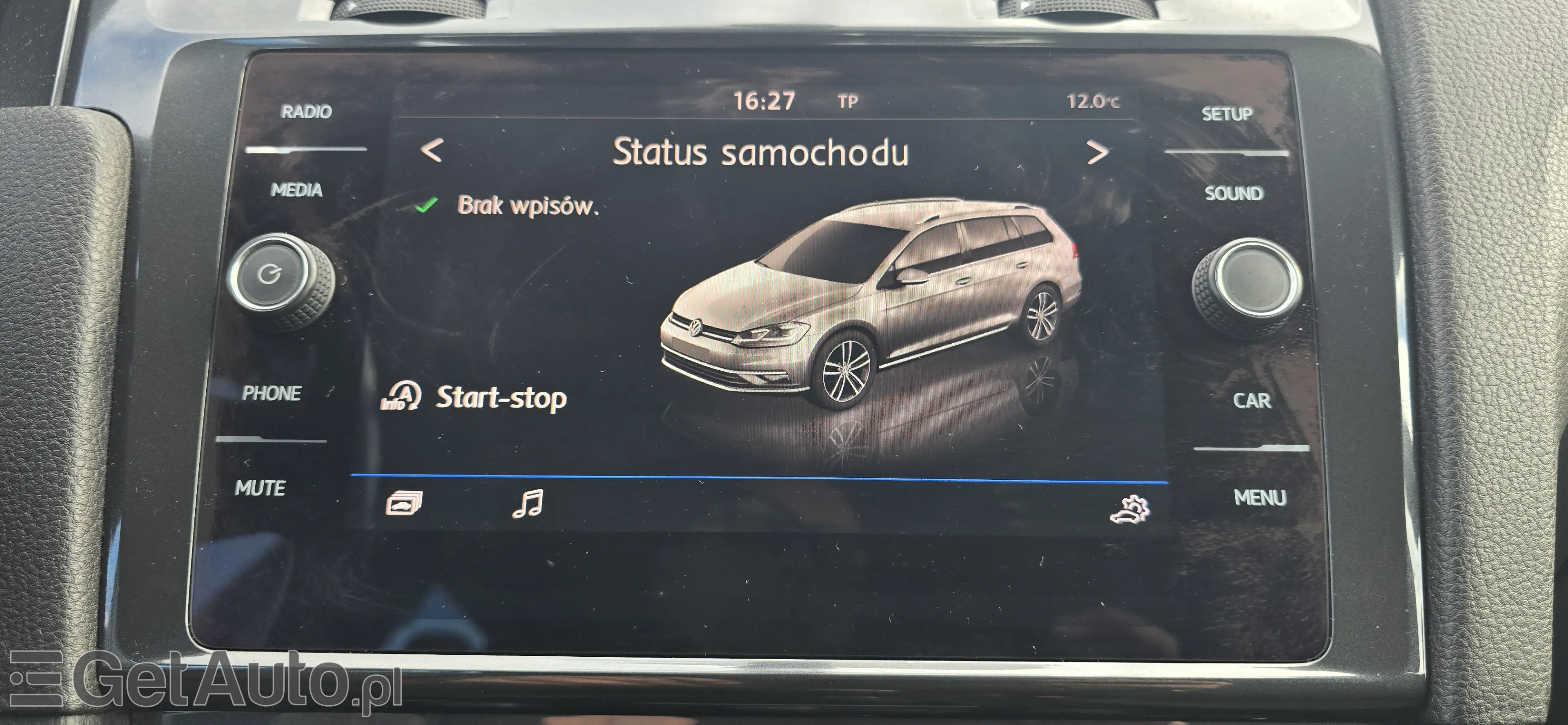 VOLKSWAGEN Golf 
