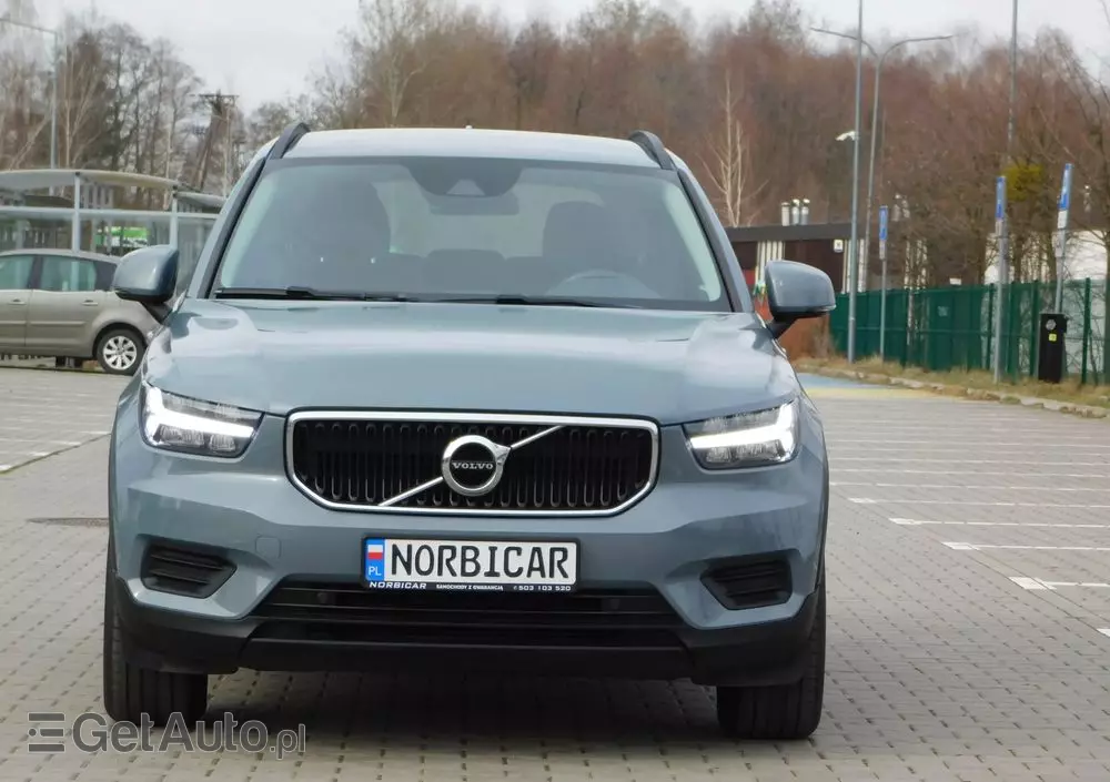 VOLVO XC 40 T3 Momentum