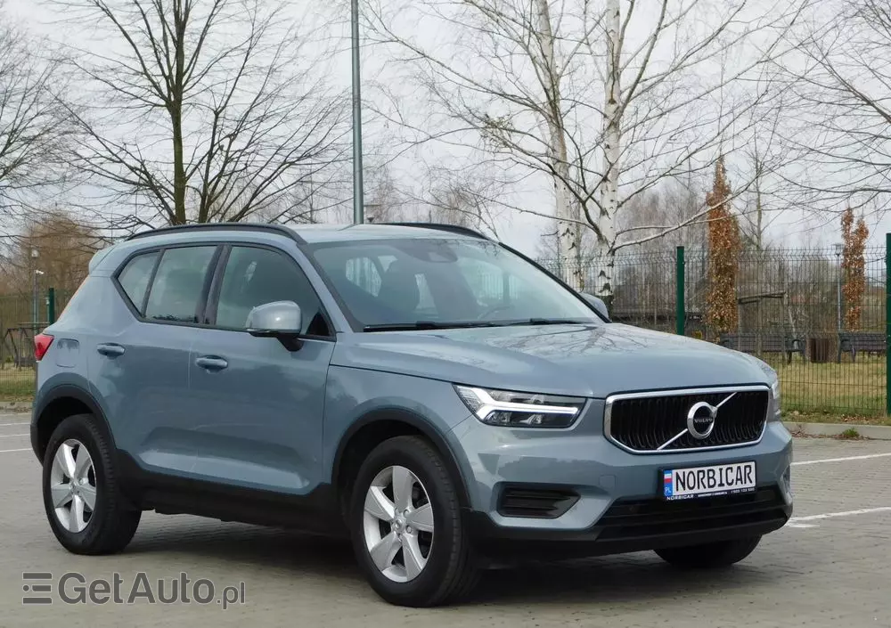 VOLVO XC 40 T3 Momentum