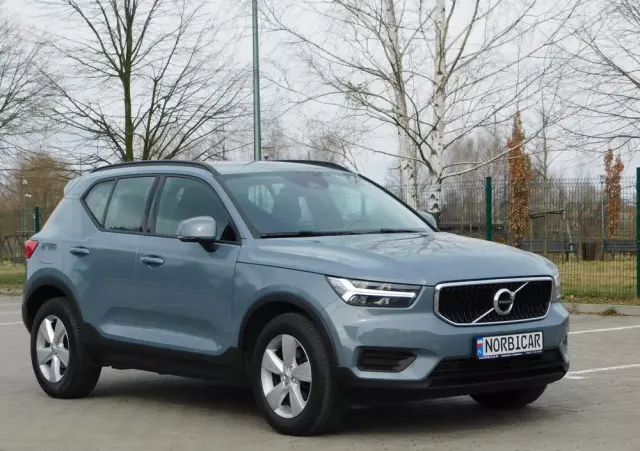 VOLVO XC 40 T3 Momentum