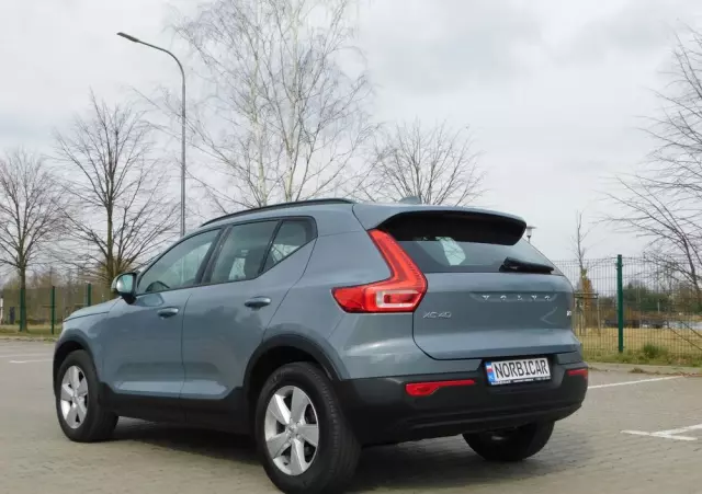 VOLVO XC 40 T3 Momentum