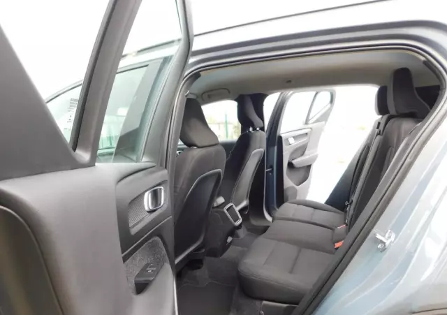 VOLVO XC 40 T3 Momentum