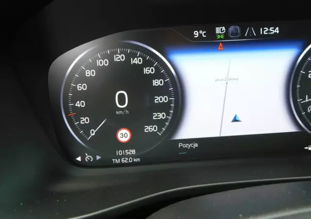 VOLVO XC 40 T3 Momentum