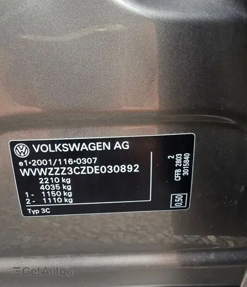 VOLKSWAGEN Passat 