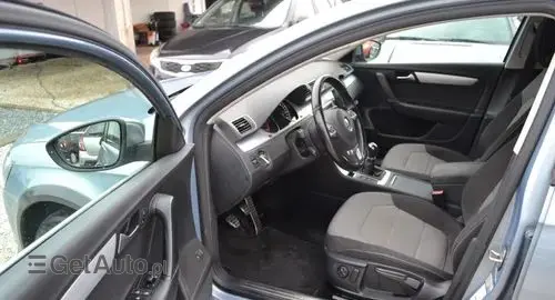VOLKSWAGEN Passat Alltrack 
