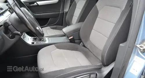 VOLKSWAGEN Passat Alltrack 