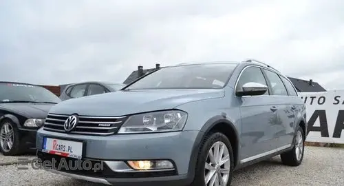 VOLKSWAGEN Passat Alltrack 