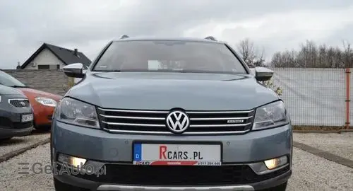 VOLKSWAGEN Passat Alltrack 