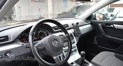 VOLKSWAGEN Passat Alltrack 
