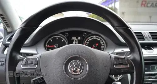 VOLKSWAGEN Passat Alltrack 