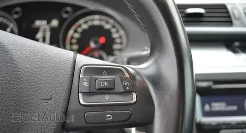 VOLKSWAGEN Passat Alltrack 