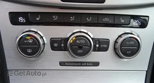 VOLKSWAGEN Passat Alltrack 