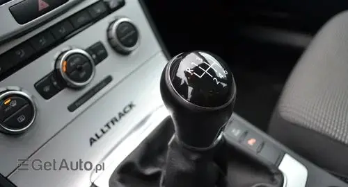 VOLKSWAGEN Passat Alltrack 