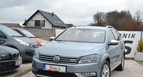 VOLKSWAGEN Passat Alltrack 