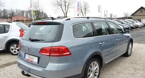 VOLKSWAGEN Passat Alltrack 