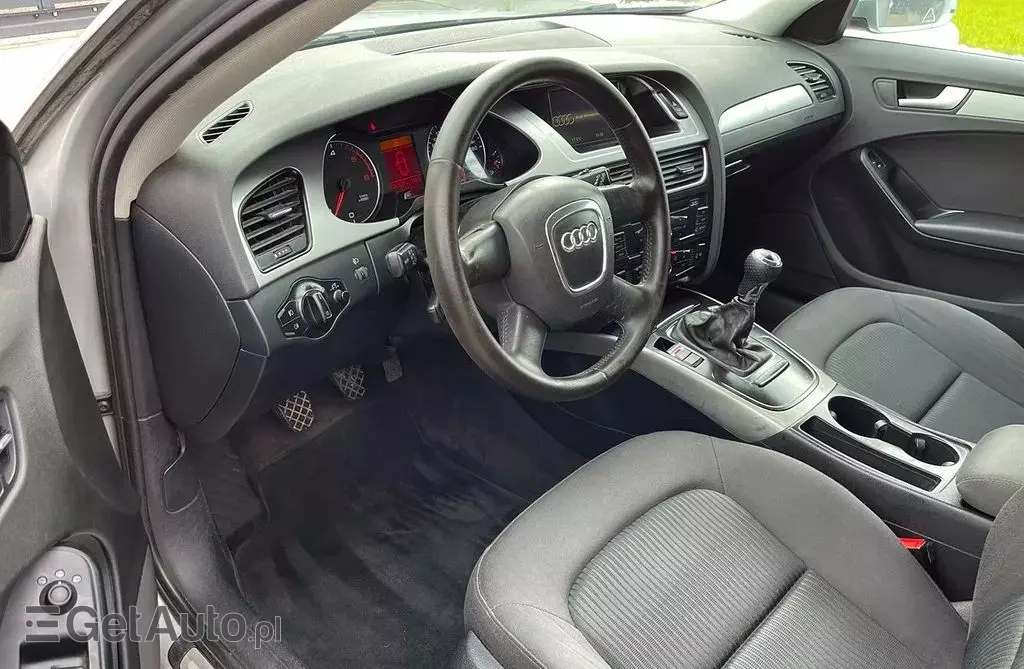 AUDI A4 