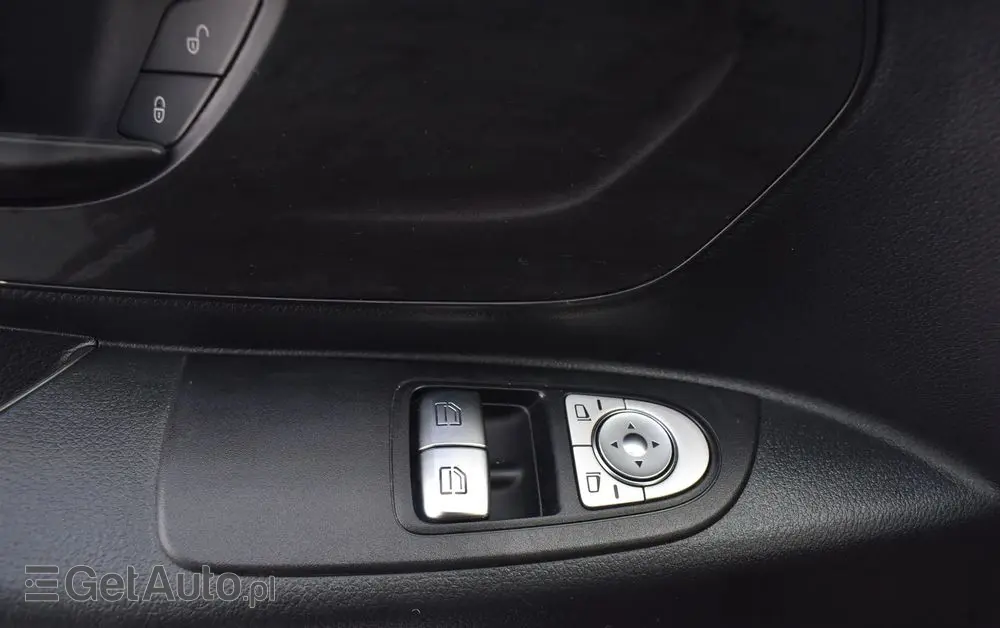 MERCEDES-BENZ 116 CDI L3 9G-TRONIC 447.605 