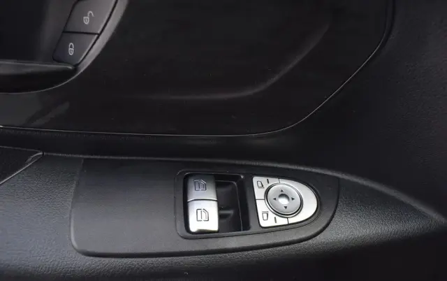 MERCEDES-BENZ 116 CDI L3 9G-TRONIC 447.605 