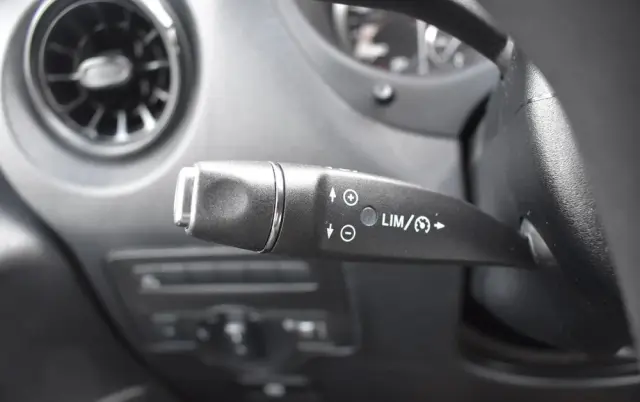 MERCEDES-BENZ 116 CDI L3 9G-TRONIC 447.605 