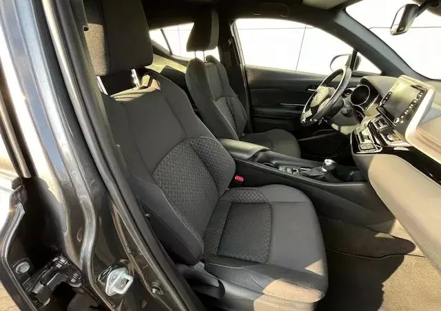 TOYOTA C-HR 1.8 Hybrid Premium