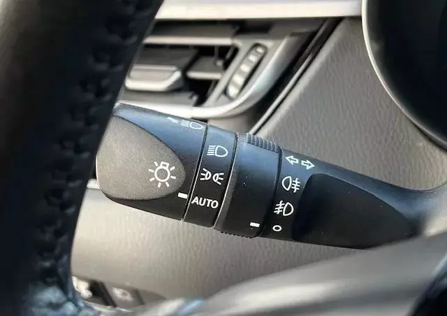 TOYOTA C-HR 1.8 Hybrid Premium