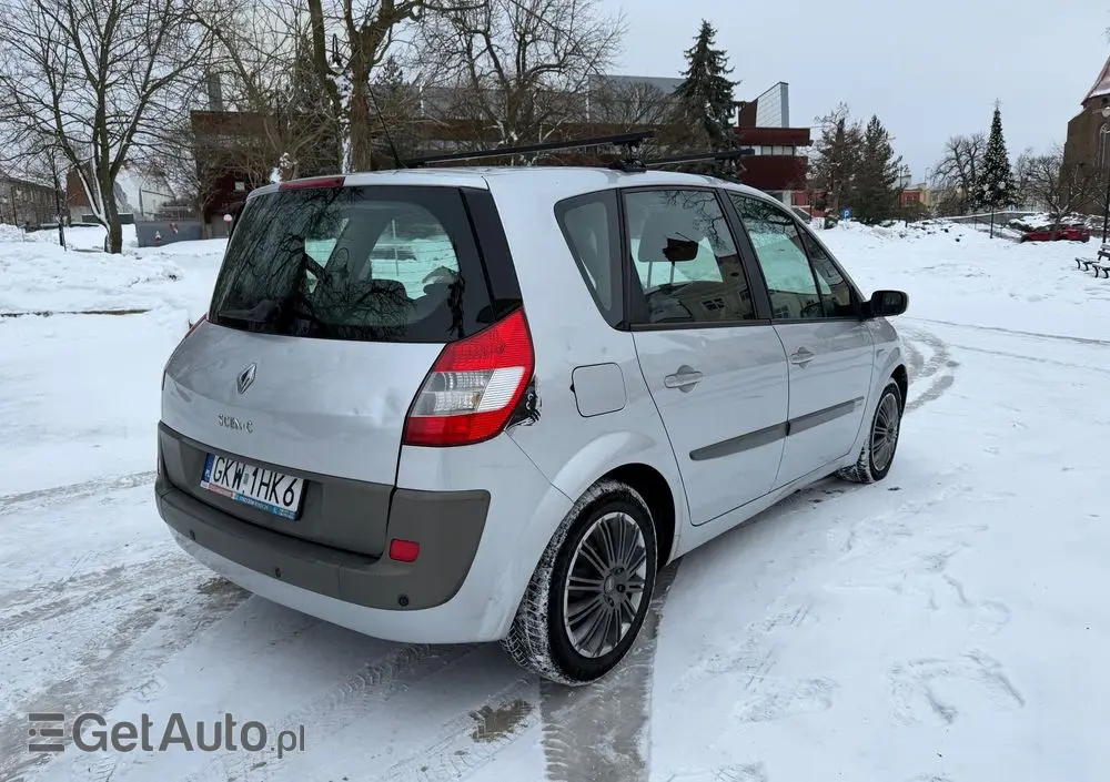 RENAULT Scenic 1.6 16V Luxe Dynamique