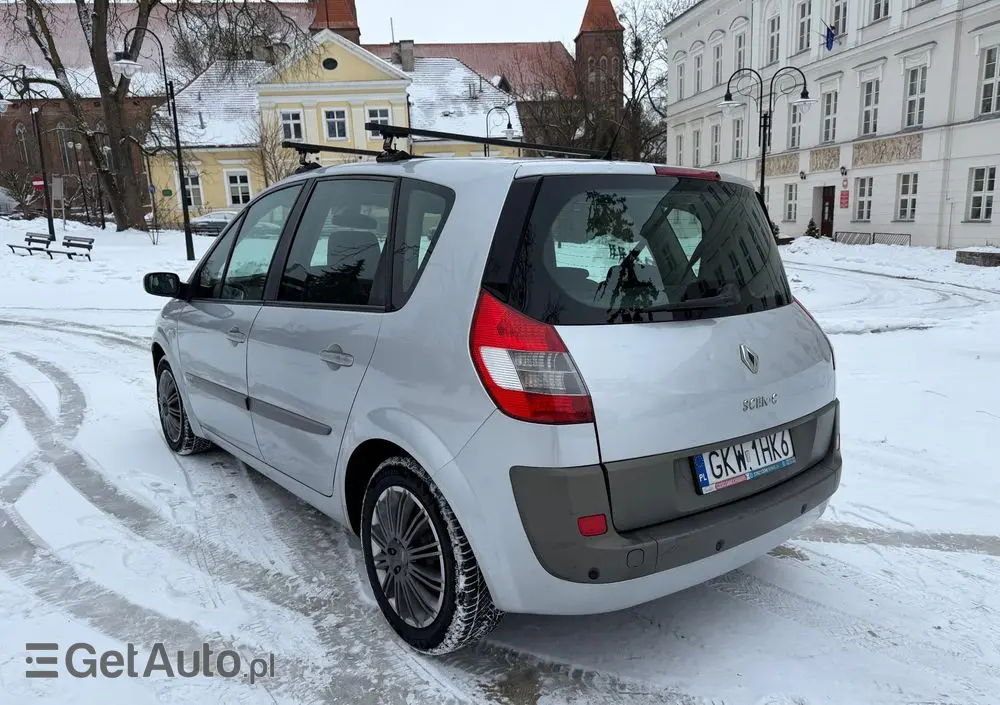 RENAULT Scenic 1.6 16V Luxe Dynamique