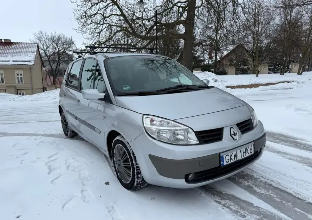 RENAULT Scenic 1.6 16V Luxe Dynamique