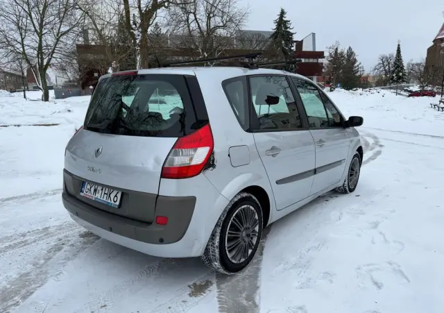 RENAULT Scenic 1.6 16V Luxe Dynamique