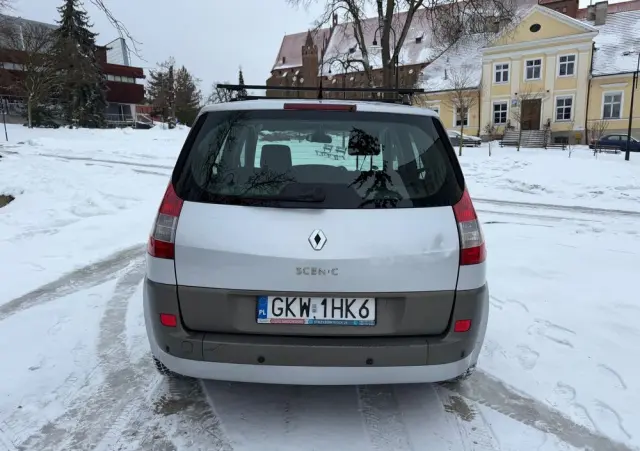 RENAULT Scenic 1.6 16V Luxe Dynamique