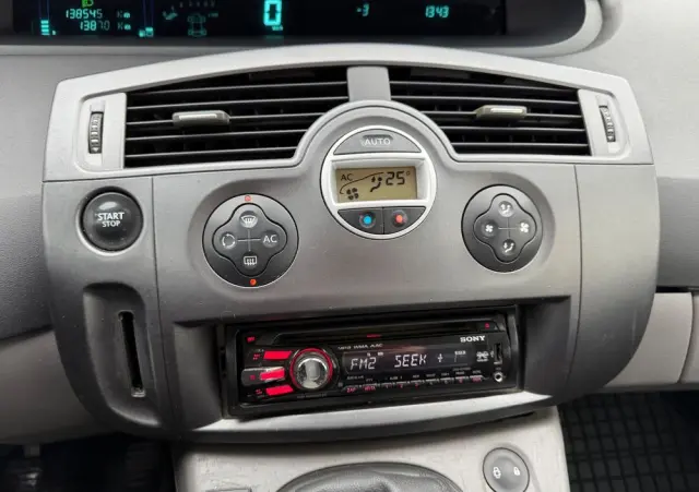 RENAULT Scenic 1.6 16V Luxe Dynamique