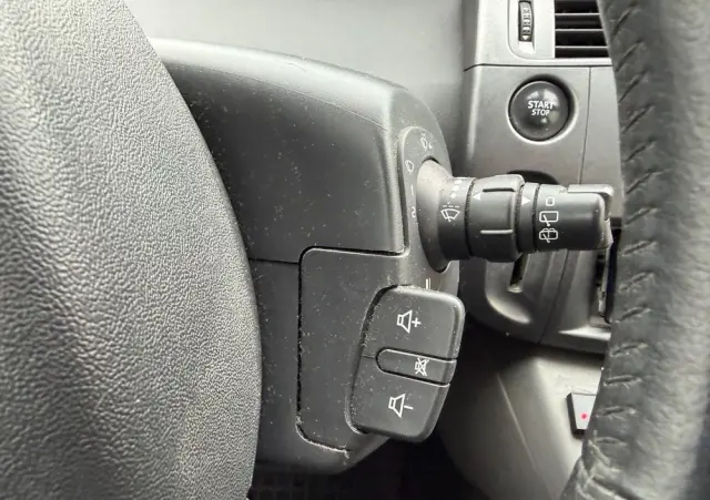 RENAULT Scenic 1.6 16V Luxe Dynamique