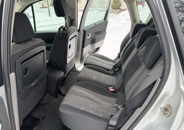 RENAULT Scenic 1.6 16V Luxe Dynamique