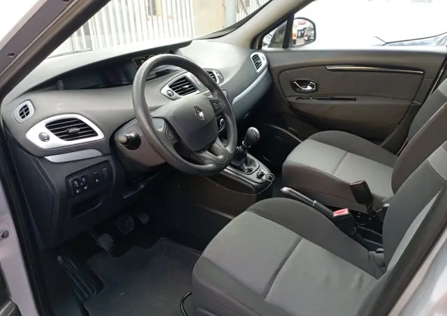RENAULT Scenic 1.5 dCi Dynamique