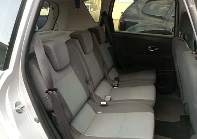 RENAULT Scenic 1.5 dCi Dynamique