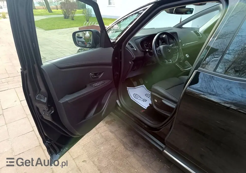 RENAULT Grand Scenic BLUE dCi 120 BLACK EDITION