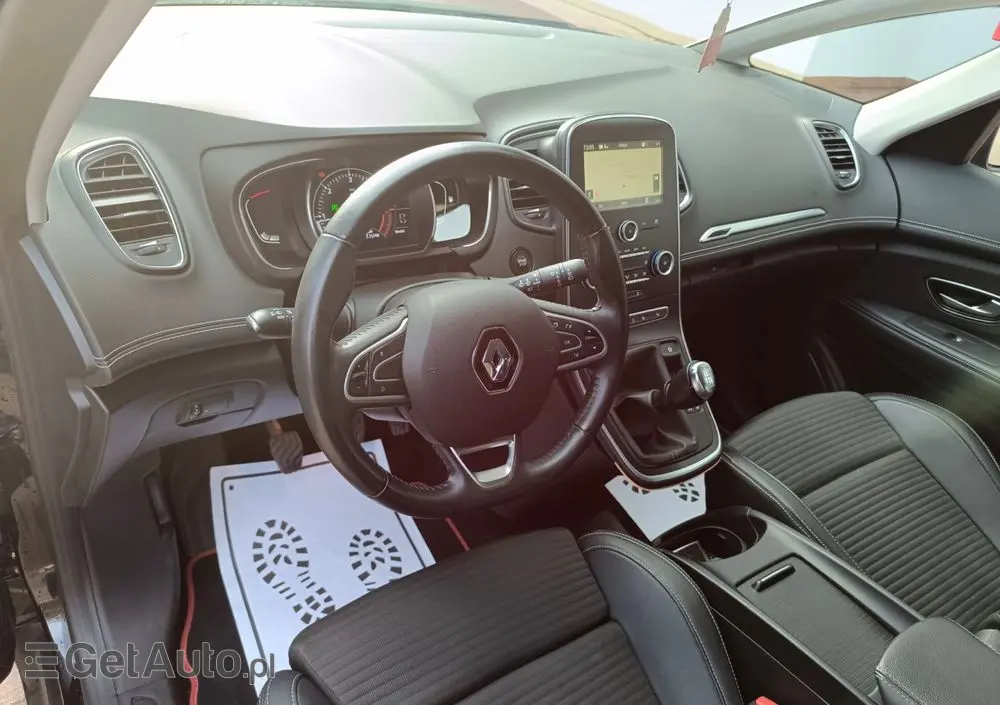 RENAULT Grand Scenic BLUE dCi 120 BLACK EDITION
