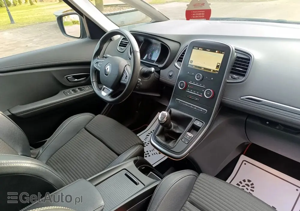 RENAULT Grand Scenic BLUE dCi 120 BLACK EDITION