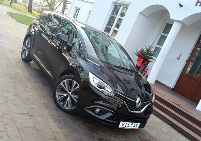 RENAULT Grand Scenic BLUE dCi 120 BLACK EDITION