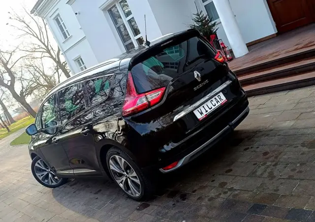 RENAULT Grand Scenic BLUE dCi 120 BLACK EDITION