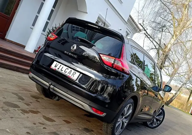 RENAULT Grand Scenic BLUE dCi 120 BLACK EDITION