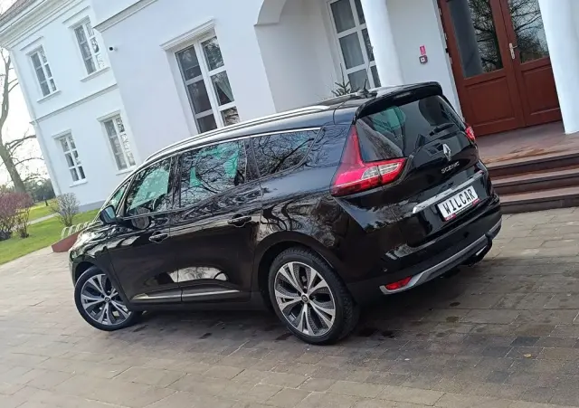 RENAULT Grand Scenic BLUE dCi 120 BLACK EDITION